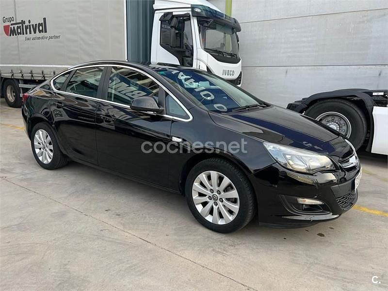 Usado 2017 Opel Astra Selective Utilitario | 10.900 € (Un poco caro) - Imagen 1/1