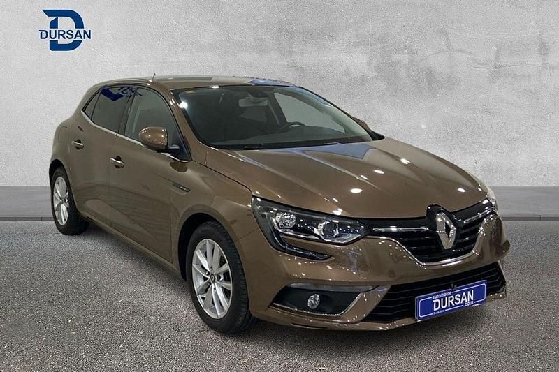 Usado Renault Mégane IV LIMITED 132 CV (97 kW) 2018 Marrón Utilitario