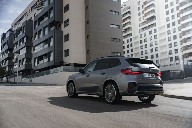 Negro Usado 2024 BMW X1 xLine SUV | 48.415 € (Precio justo) - Imagen 1/2