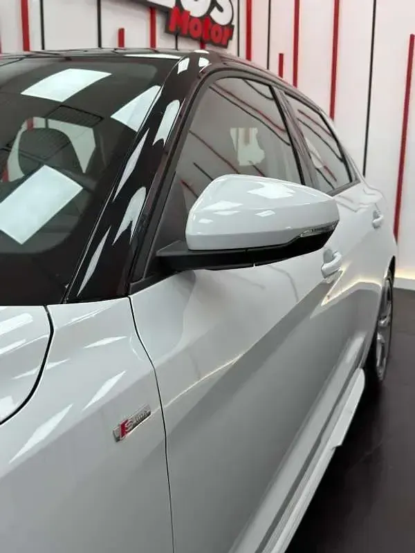 Usado Audi A1 Sportback S-Line 116 CV (85 kW) 2020 Blanco Utilitario