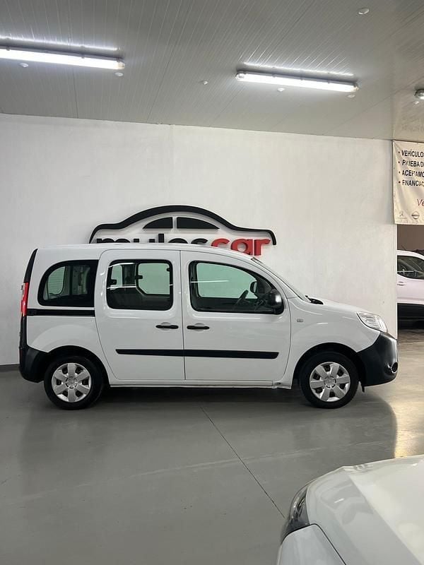 Usado Renault Kangoo 95 CV (69 kW) 2020 Blanco Monovolumen