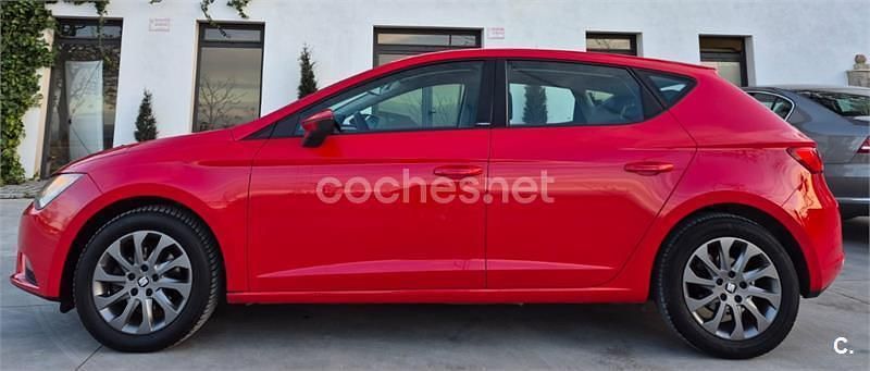 Usado Seat Leon I-Tech 105 CV (77 kW) 2015 Rojo Berlina