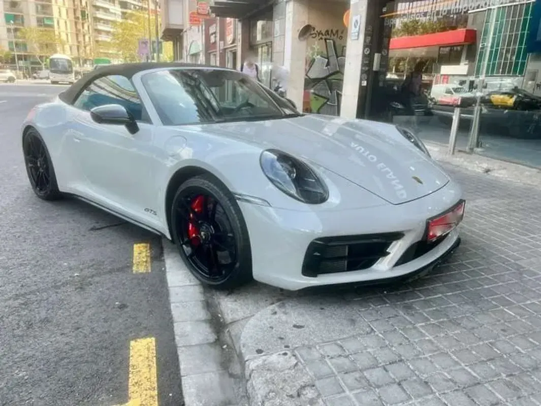 Usado Porsche 911 Carrera GTS 480 CV (353 kW) 2022 Gris Descapotable