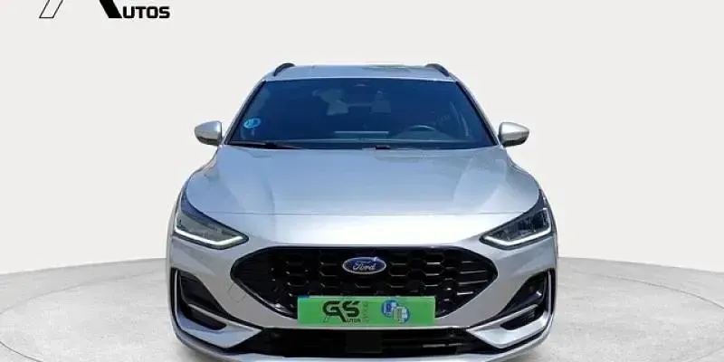 Usado Ford Focus ST-Line 155 CV (114 kW) 2024 Gris plata