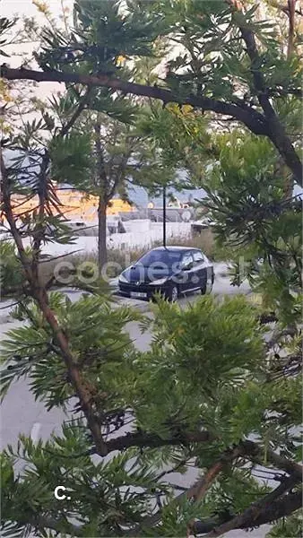 Usado Peugeot 206 75 CV (55 kW) 2002 Azul Berlina