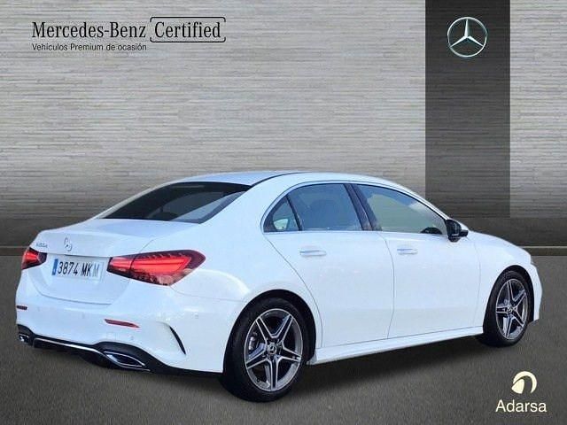 Usado Mercedes A200 AMG line 150 CV (110 kW) 2023 Blanco polar