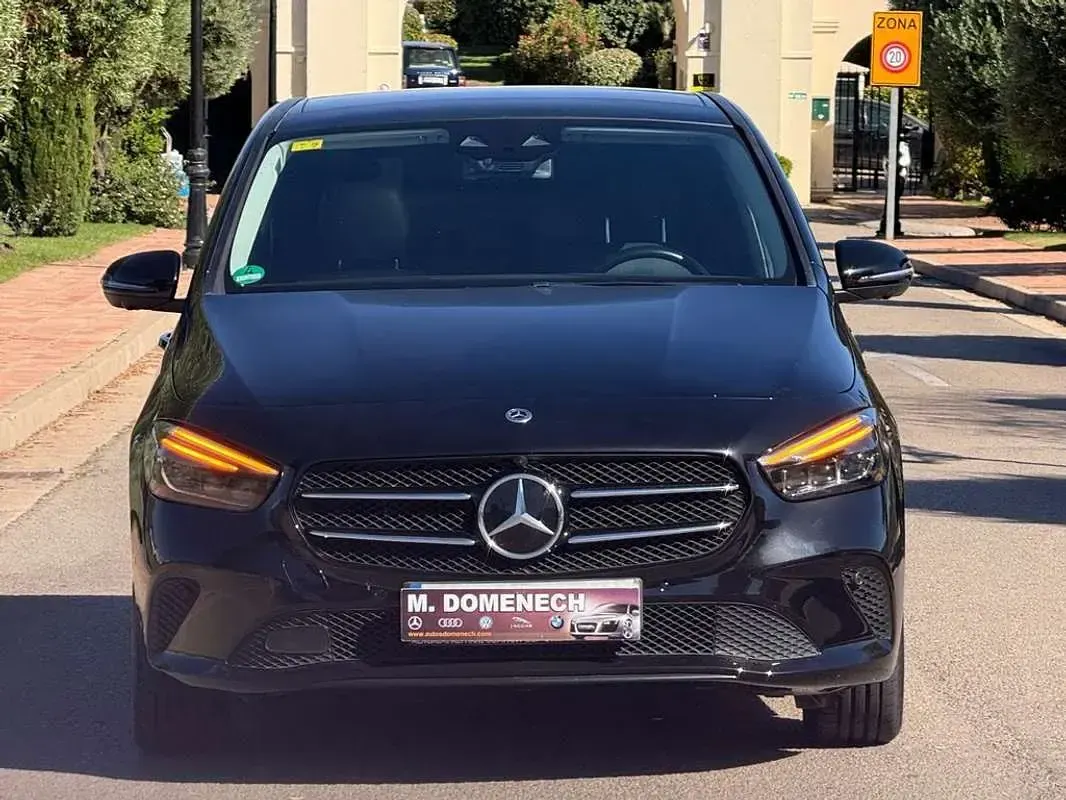 Usado Mercedes B250e 218 CV (160 kW) 2021 Negro Monovolumen