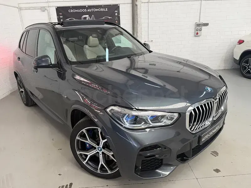 Usado BMW X5 M Sport 394 CV (289 kW) 2021 Gris / plata SUV