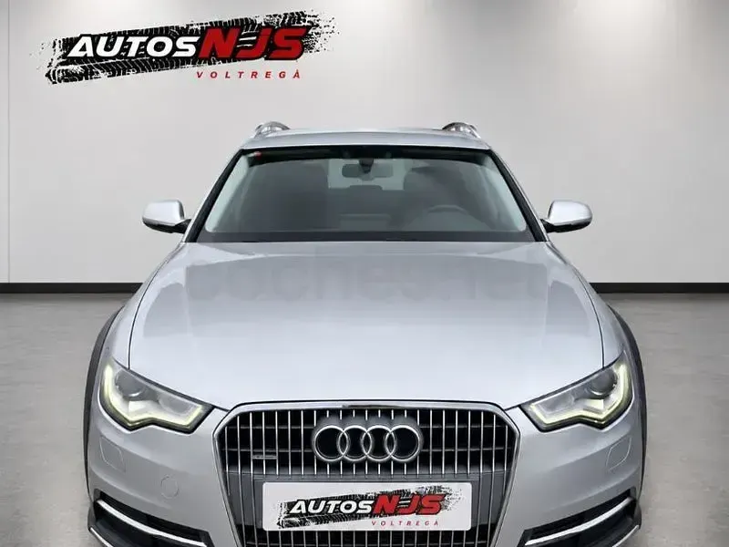 Usado Audi A6 Allroad 245 CV (180 kW) 2012 Gris / plata Familiar