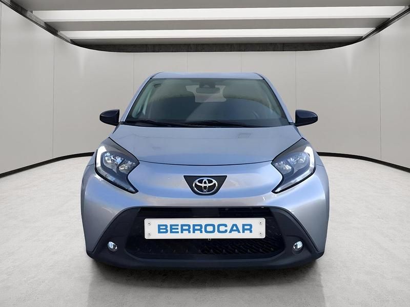 Usado Toyota Aygo X Play 72 CV (52 kW) 2022 Gris SUV