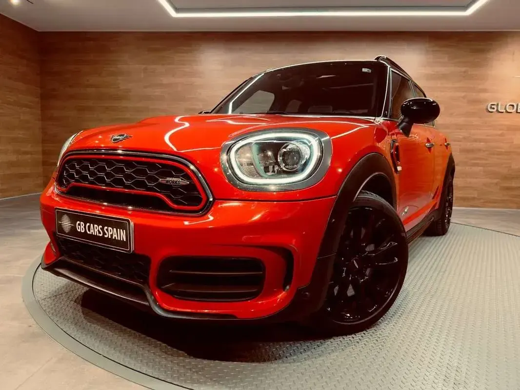 Usado Mini John Cooper Works 300 CV (220 kW) 2020 Rojo Utilitario