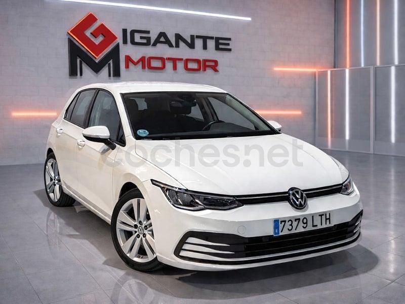 Usado VW Golf VIII Life 110 CV (80 kW) 2021 Blanco Berlina