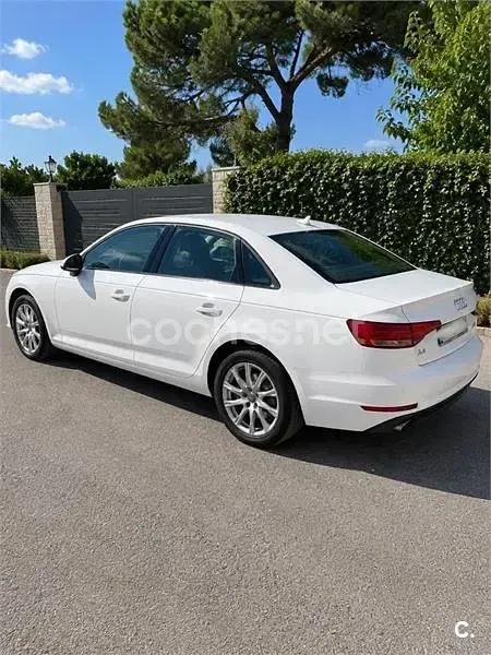 Usado Audi A4 Advanced 150 CV (110 kW) 2018 Blanco Berlina