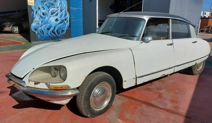 Begagnad Citroën DS 91 HK (66 kW) 1970 Vit Sedan