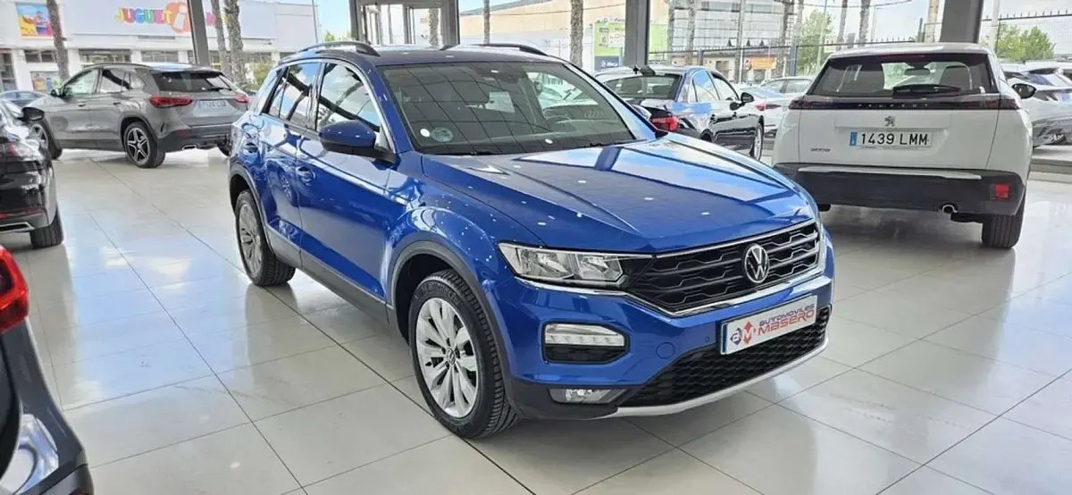 Usado VW T-Roc Advance 116 CV (85 kW) 2021 Azul SUV