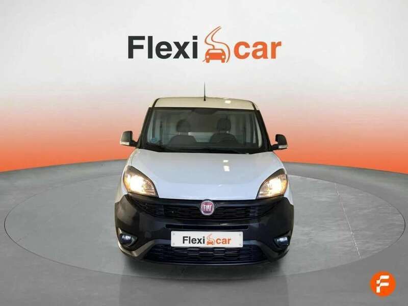 Amarillo Usado 2022 Fiat Doblò Monovolumen | 11.490 € - Imagen 1/4