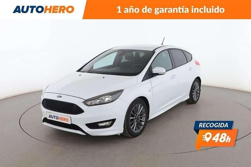 Blanco Usado 2017 Ford Focus ST-Line Berlina | 11.199 € (Precio justo) - Imagen 1/3