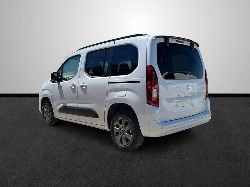 Usado Opel Combo S 101 CV (74 kW) 2024 Blanco Monovolumen