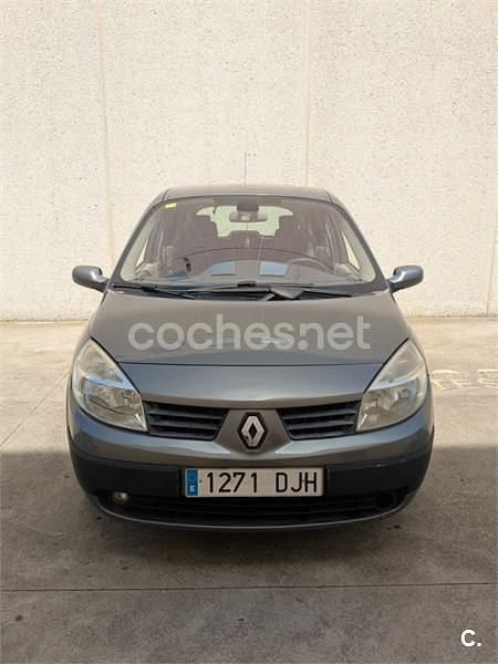 Begagnad Renault Scénic II Dynamique 120 HK (88 kW) 2005 Grå Minibuss