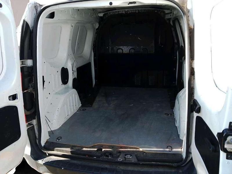 Usado Dacia Dokker Essentiel 102 CV (75 kW) 2019 Blanco Monovolumen