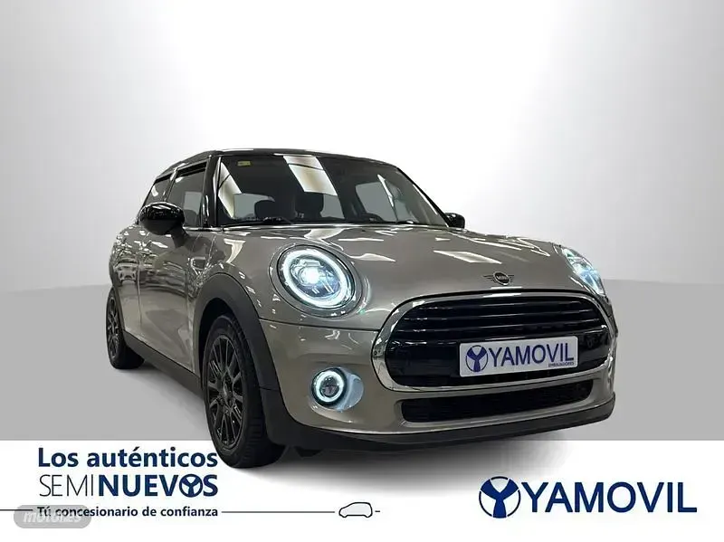 Usado Mini Cooper 136 CV (100 kW) 2020 Plateado Utilitario