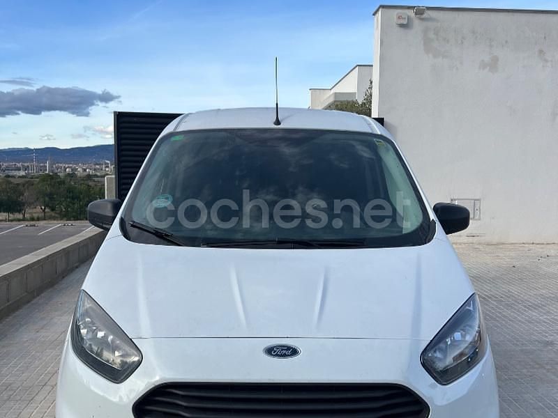Blanco Usado 2018 Ford Tourneo Courier Trend Monovolumen | 5990 € (Precio justo) - Imagen 1/4