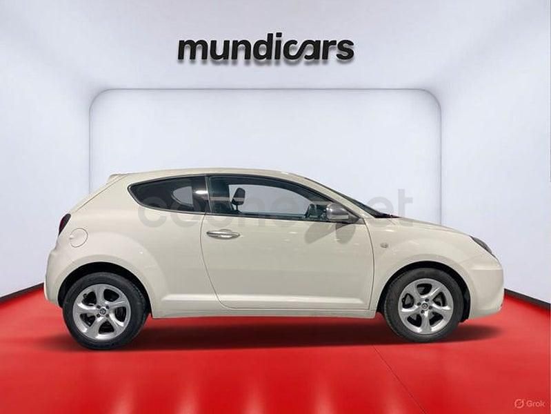 Usado Alfa Romeo MiTo Super 95 CV (69 kW) 2018 Blanco Utilitario