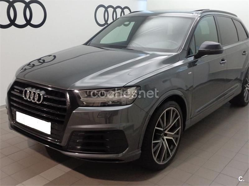 Usado Audi Q7 S-line plus 286 CV (210 kW) 2019 Gris / plata SUV