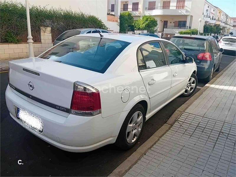 Usado Opel Vectra Cosmo 120 CV (88 kW) 2006 Blanco Berlina