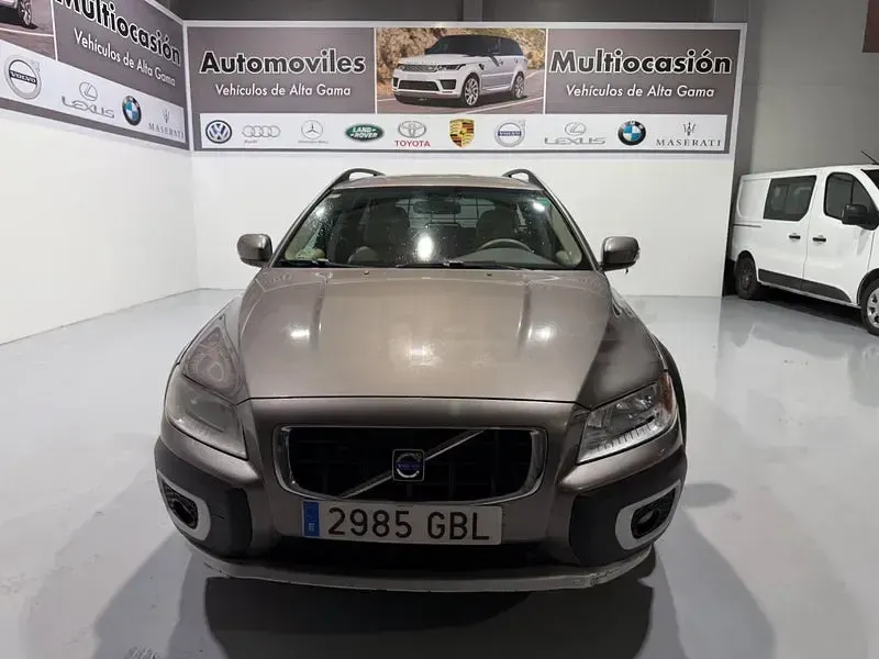 Usado Volvo XC70 Momentum 185 CV (136 kW) 2008 Gris / plata Familiar