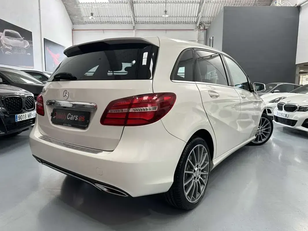 Usado Mercedes B180 109 CV (80 kW) 2016 Blanco Utilitario