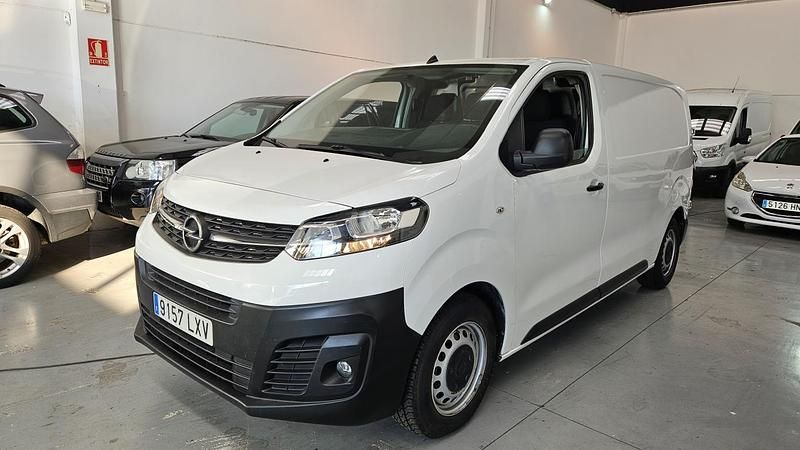 Blanco Usado 2022 Opel Vivaro S Van | 14.490 € - Imagen 1/4