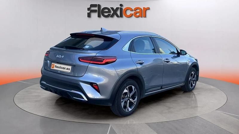 Usado Kia XCeed 120 CV (88 kW) 2023 Gris SUV