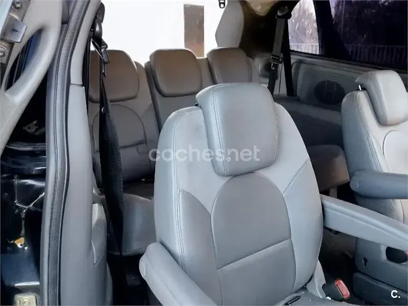 Usado Chrysler Grand Voyager Limited 150 CV (110 kW) 2006 Negro Monovolumen