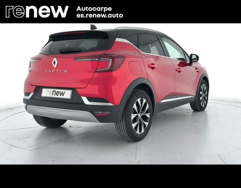 Usado Renault Captur Techno 140 CV (102 kW) 2024 Rojo SUV
