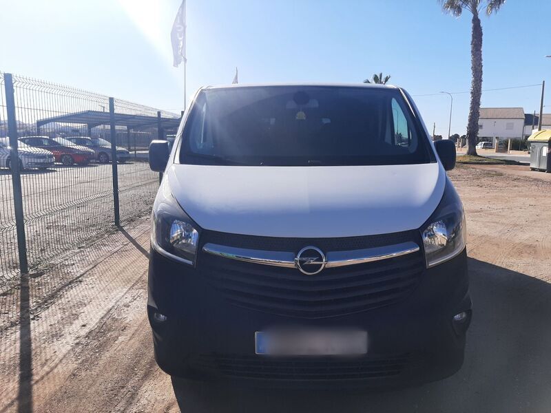 Usado Opel Vivaro S 120 CV (88 kW) 2019 Blanco Monovolumen
