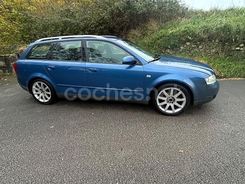 Azul Usado 2002 Audi A4 Familiar | 3700 € (Precio justo) - Imagen 1/4