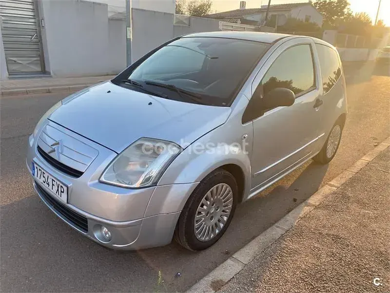Usado Citroën C2 70 CV (51 kW) 2007 Gris / plata Utilitario