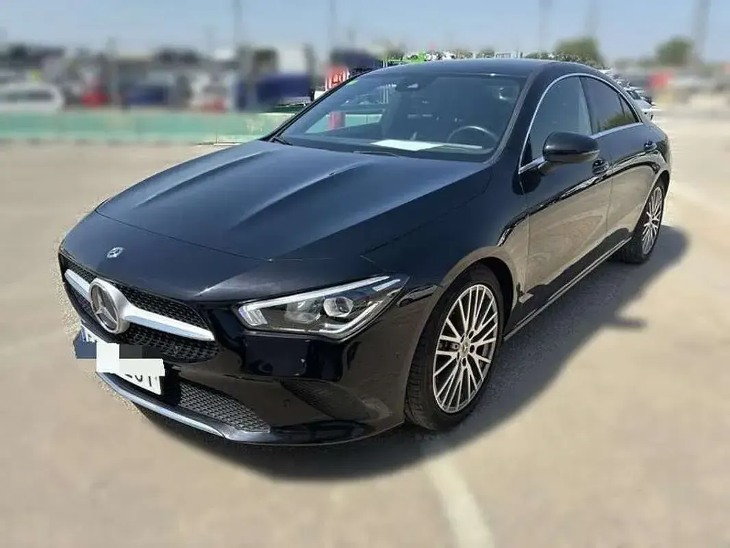 Usado Mercedes CLA220 190 CV (139 kW) 2020 Negro Coupe