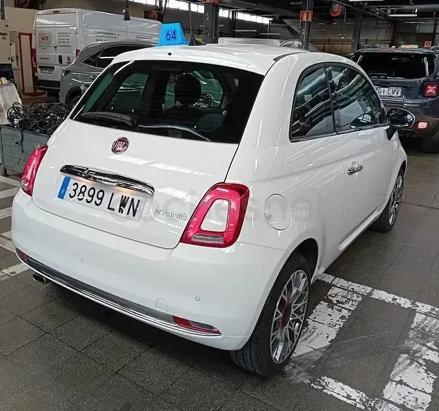 Usado Fiat 500 Red 70 CV (51 kW) 2022 Rojo Berlina