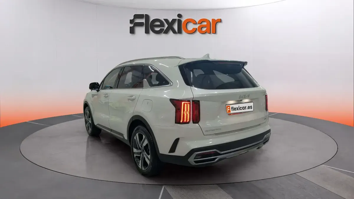 Usado Kia Sorento Plus 232 CV (170 kW) 2024 Blanco SUV