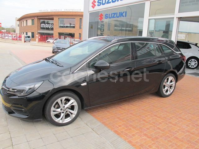 Negro Usado 2021 Opel Astra GS Line Familiar | 11.700 € (Precio justo) - Imagen 1/4