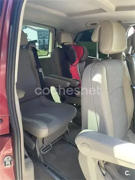 Usado Mercedes Viano 116 CV (85 kW) 2007 Granate Monovolumen