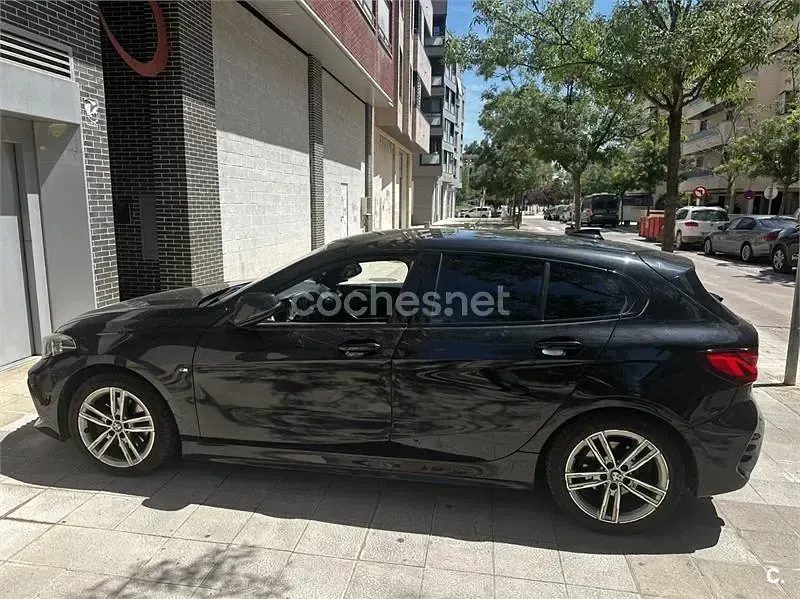 Usado BMW 118 150 CV (110 kW) 2021 Negro Utilitario