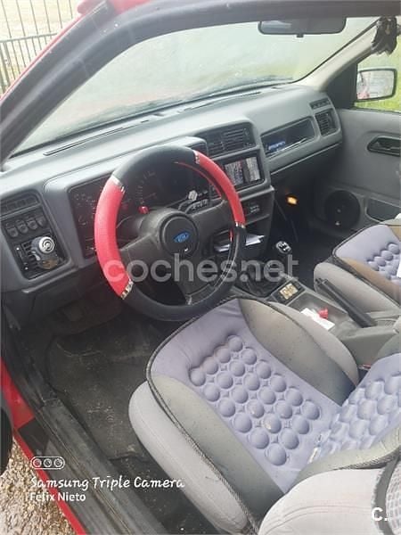 Usado Ford Sierra 118 CV (86 kW) 1991 Rojo Berlina