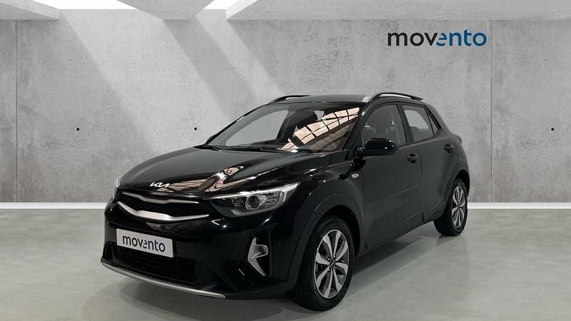Usado Kia Stonic 84 CV (61 kW) 2023 Negro SUV