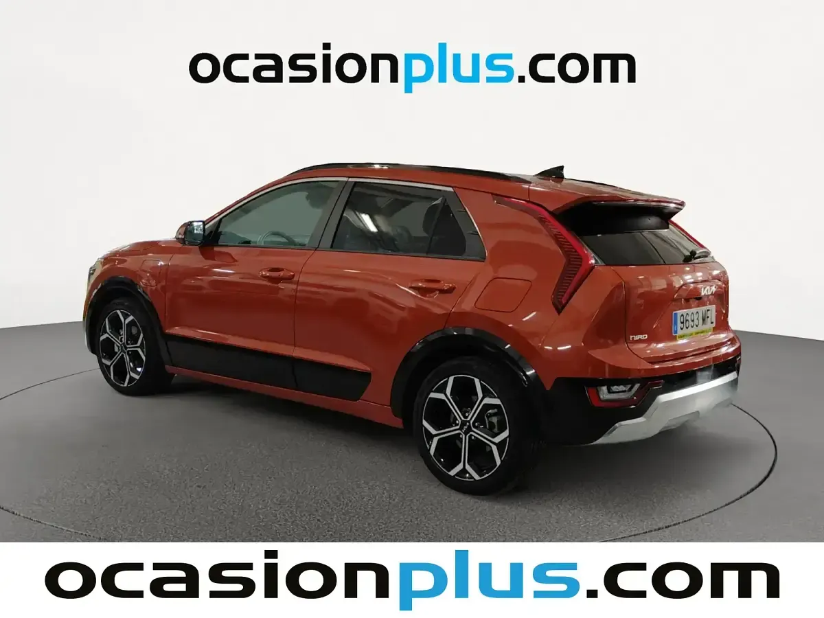 Używany Kia Niro 183 KM (134 kW) 2023 Pomarańczowy SUV