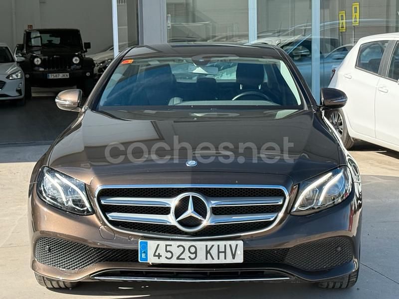 Blanco Usado 2017 Mercedes E220 Berlina | 25.900 € (Super precio) - Imagen 1/4