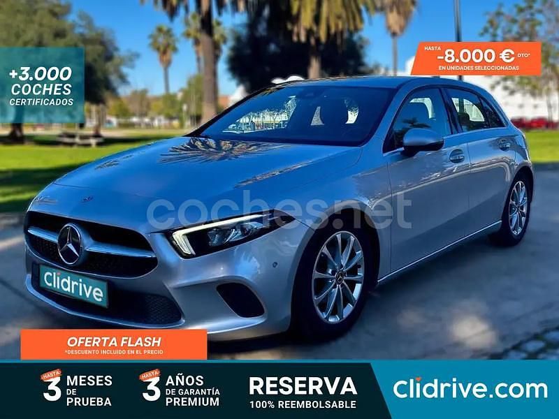 Usado Mercedes A180 116 CV (85 kW) 2019 Gris / plata Berlina