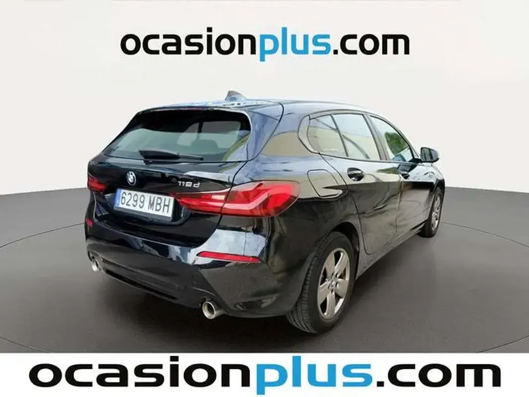 Usado BMW 118 150 CV (110 kW) 2022 Negro Utilitario